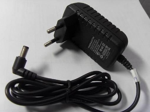 Adapter 12V 1A