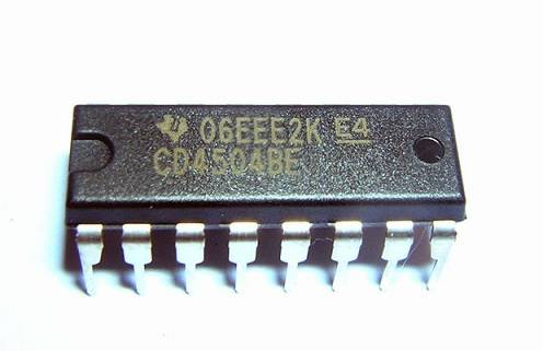 4504 DIP HEX VOLTAGE LEVEL SHIFTER FOR TTL-TO-CMOS OR CMOS-TO-CMOS OPERATION