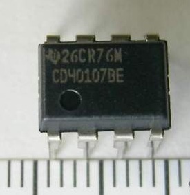 40107 DIP Dual 2-Input NAND Buffer / Driver