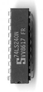 74240 DIP Octal Buffer With Inverted Three-State Outputs